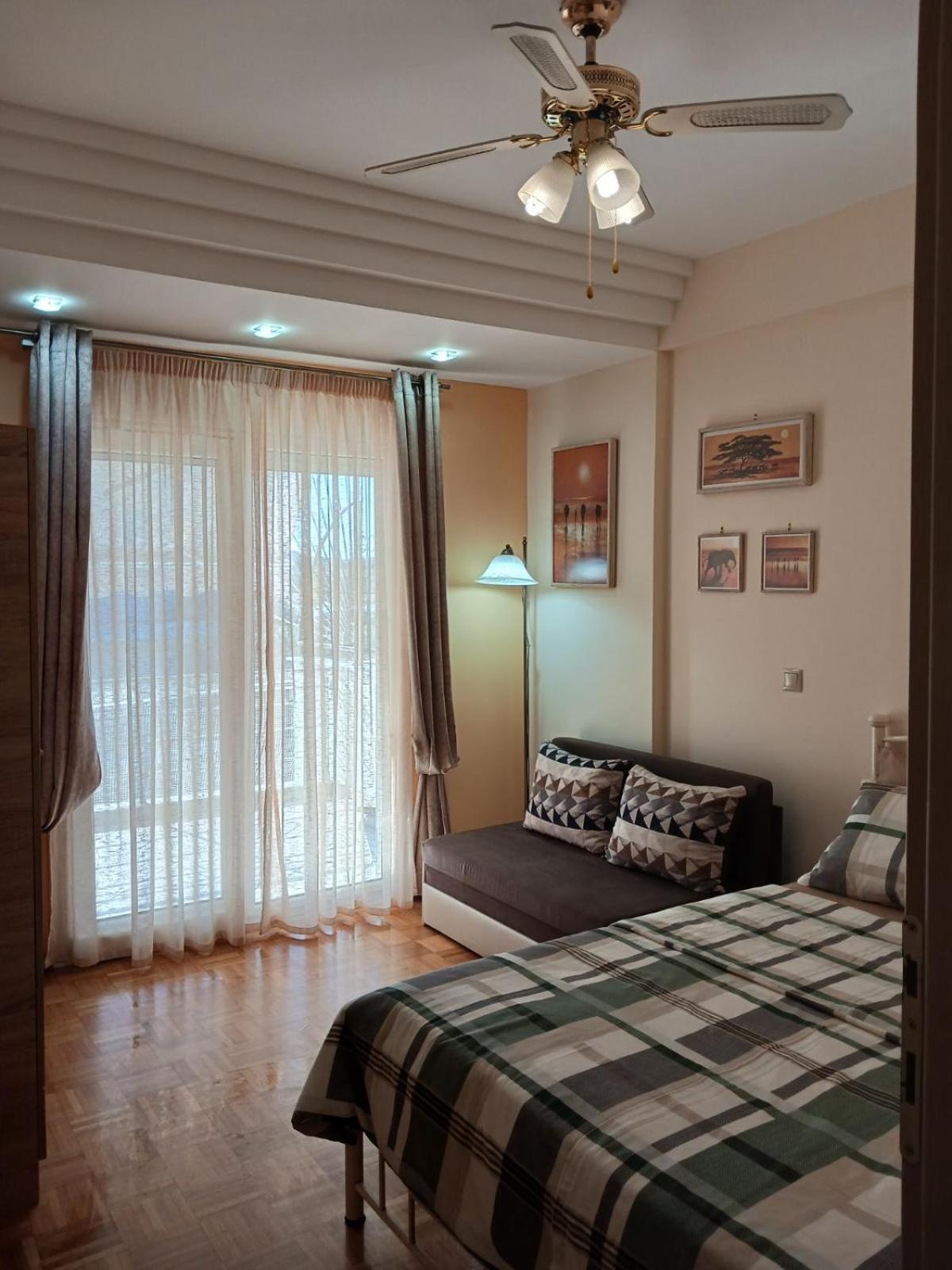 Green House Néa Péramos Zewnętrze zdjęcie