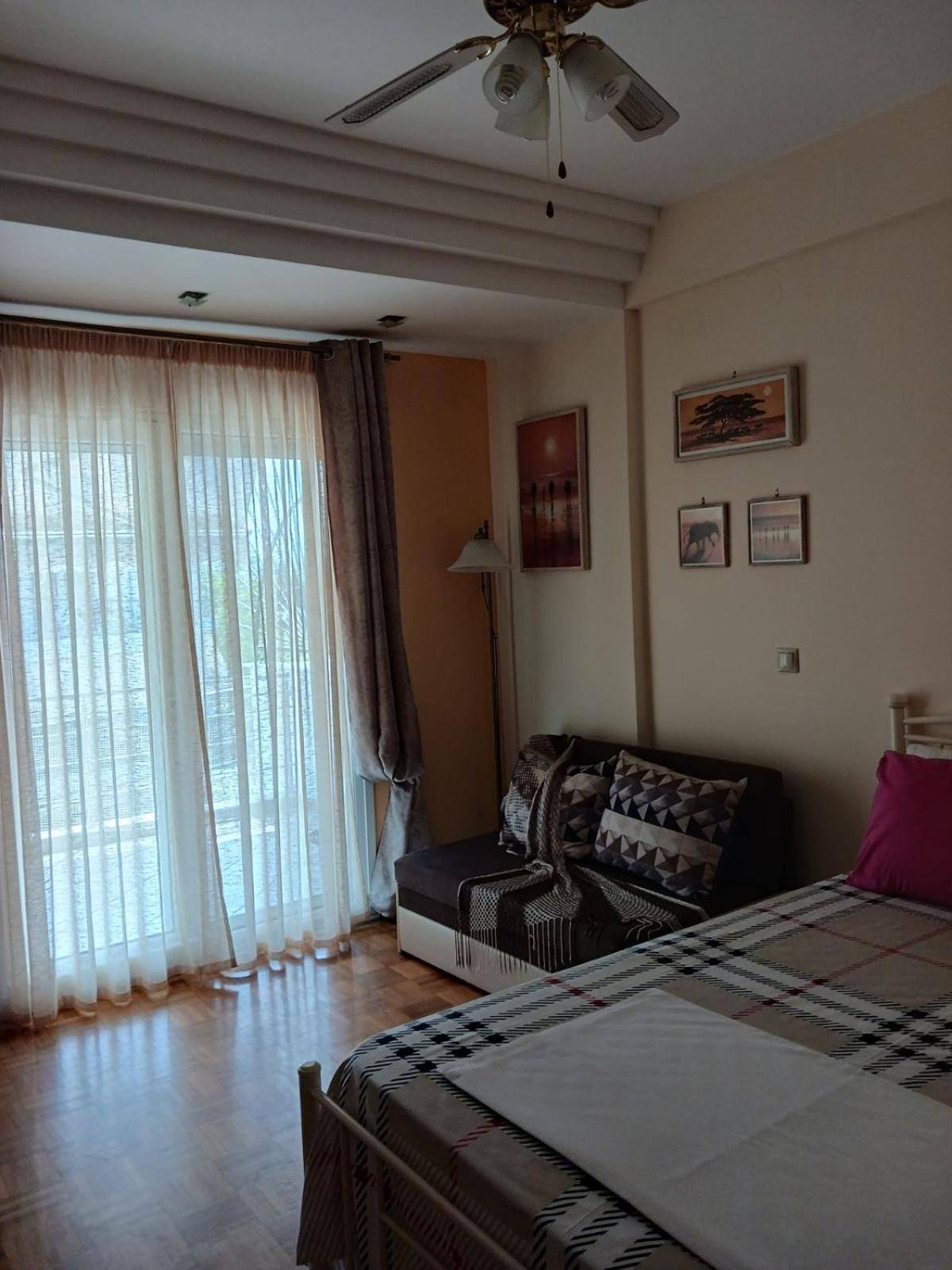 Green House Néa Péramos Zewnętrze zdjęcie