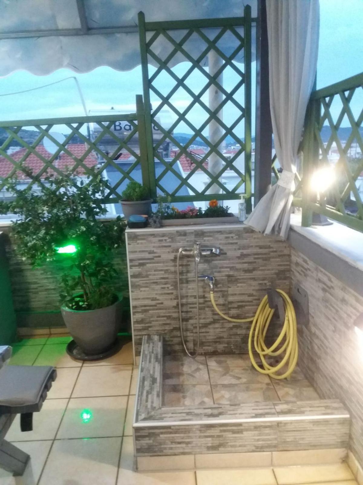 Green House Néa Péramos Zewnętrze zdjęcie
